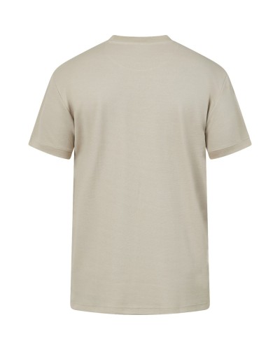 T-shirt in 100% cotton with a clean silhouette and relaxed fit. A comfortable everyday style with a calm, timeless look, easy to