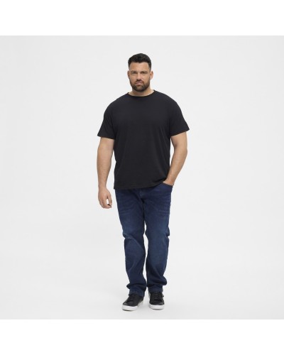 T-shirt O-neck with short Sleeve. it has tape inside neck, soft and very comfortable to wear. Regular fit - true to size Machine